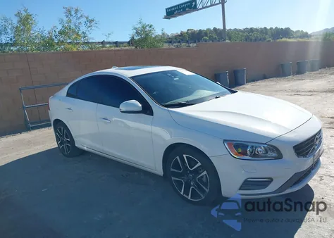 2017 Volvo S60 T5 Dynamic из США, поврежденный, VIN YV126MFL7H2432658